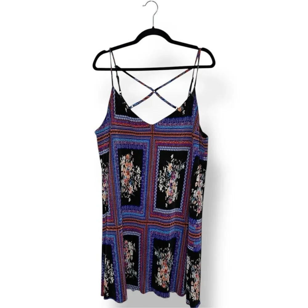 Socialite Women’s XL Multicolor Floral Shift Dress Criss Cross Back V-Neck Boho‎